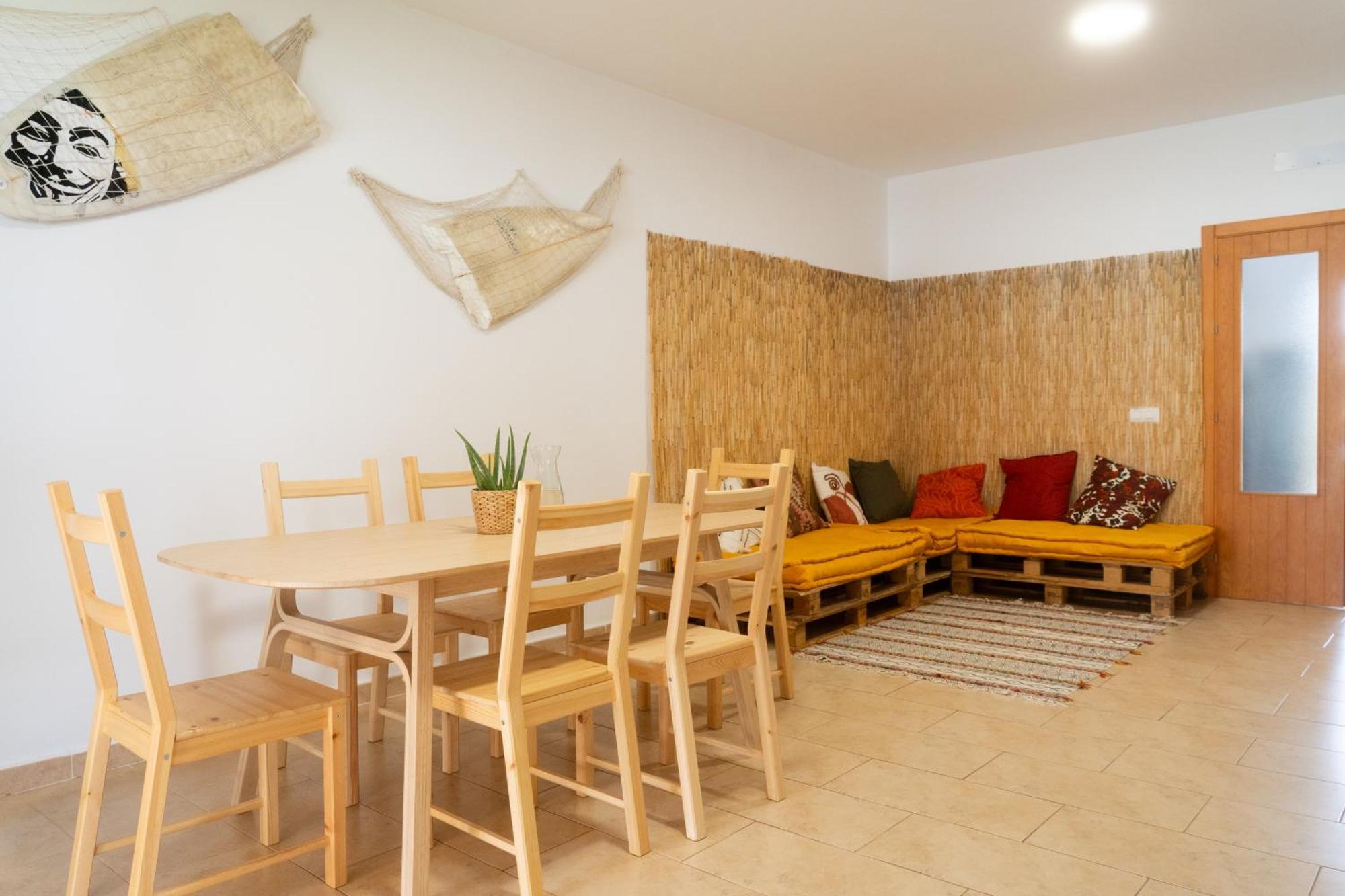 Namawa Surfhouse Hostel Chiclana de la Frontera Exterior photo