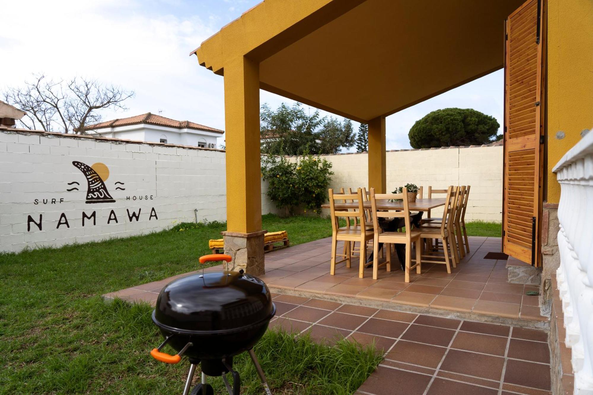 Namawa Surfhouse Hostel Chiclana de la Frontera Exterior photo