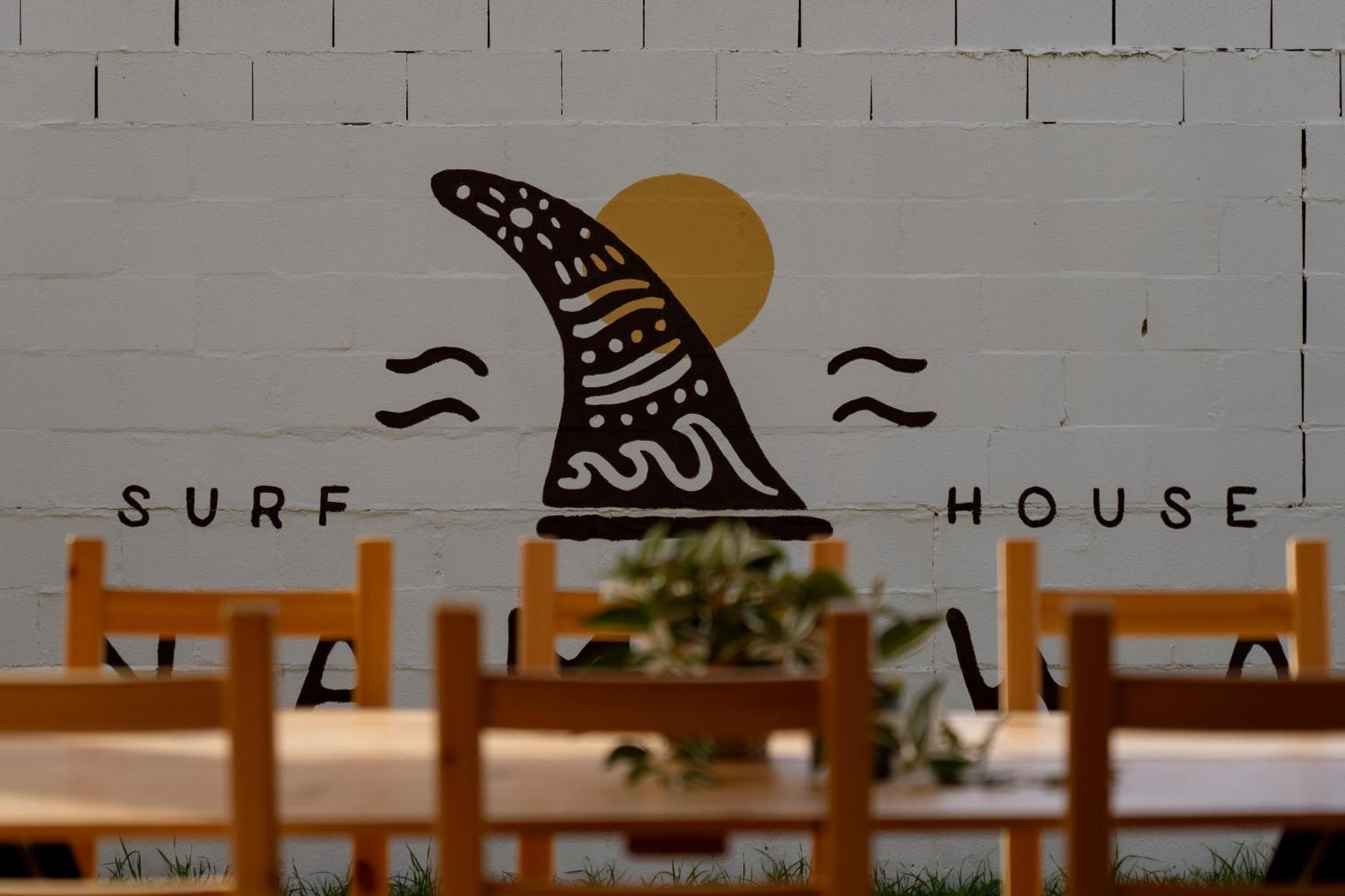 Namawa Surfhouse Hostel Chiclana de la Frontera Exterior photo